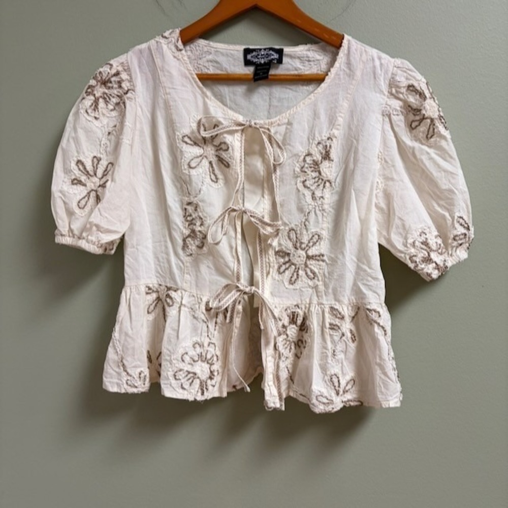 Womens Ivory Floral Embroidered Peasant Top Tie Front Boho XL Cottage Prairie